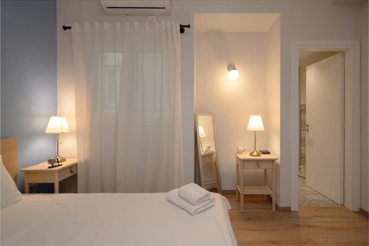 Exclusive Apartment In The Heart Of Афины Экстерьер фото