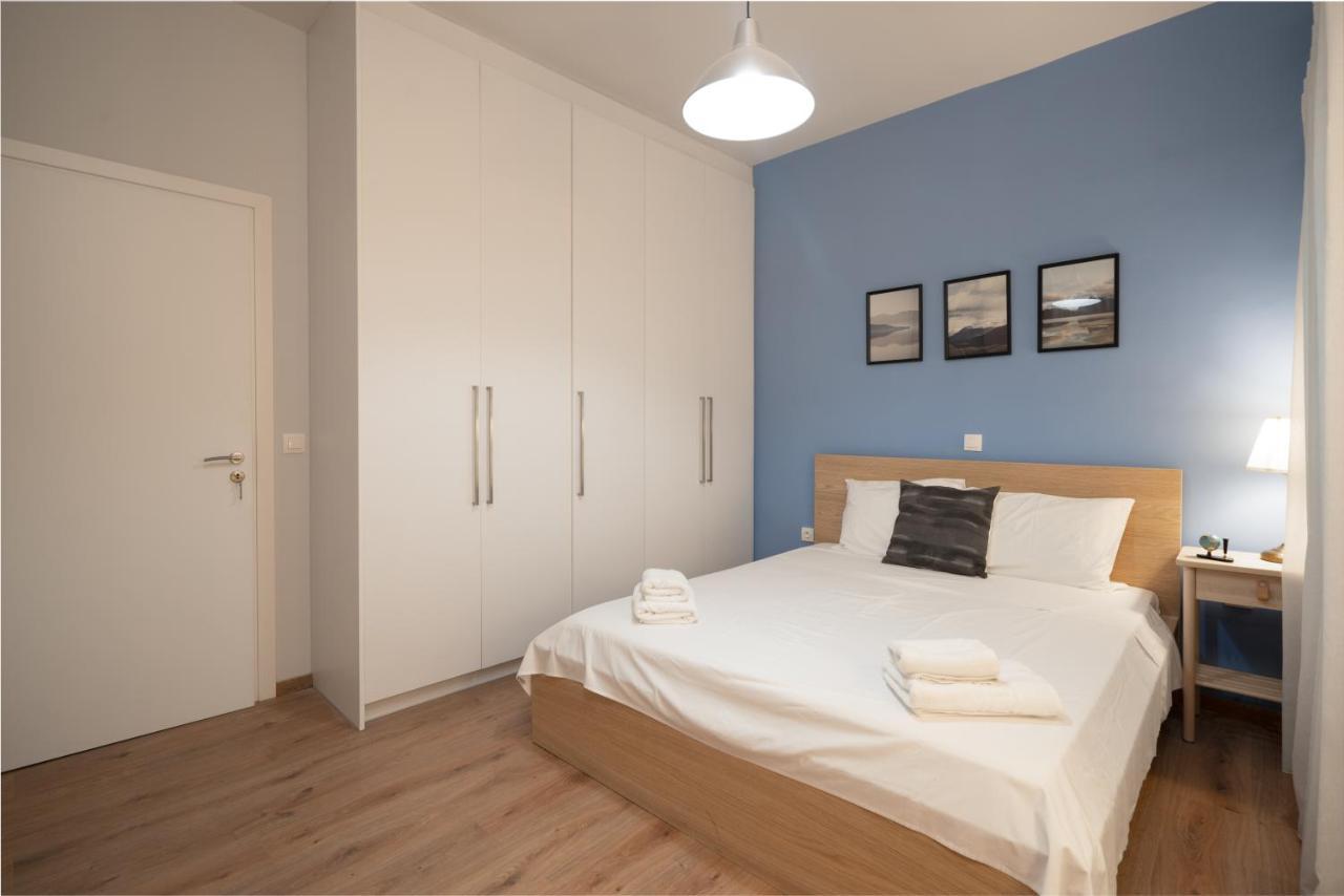 Exclusive Apartment In The Heart Of Афины Экстерьер фото